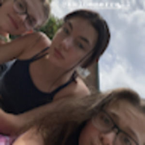 Meet your Posher, Mia